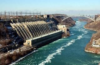 Upgrade: Der Stromkrieg zwischen Edison und Tesla und Teslas Wirken